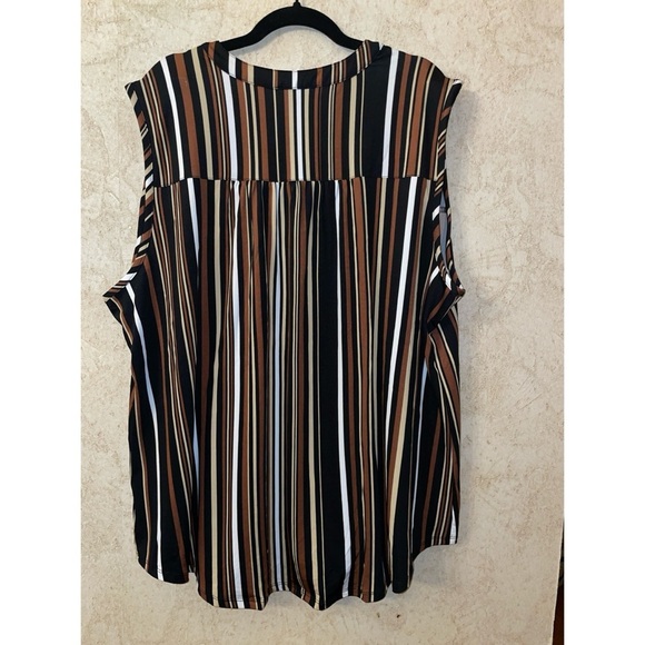 Cocomo Woman V-Neck Sleeveless Blouse in Stripes Size 3X New with T… - Picture 2 of 4